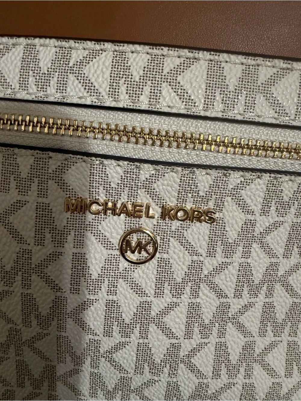 New Michael Kors Cream & Tan Crossbody